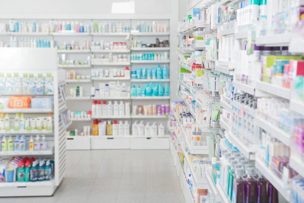 Vous souhaitez livrer des produits pharmaceutiques à l’étranger ? Garantissez leur arrivée dans le meilleur délai et en parfait état.